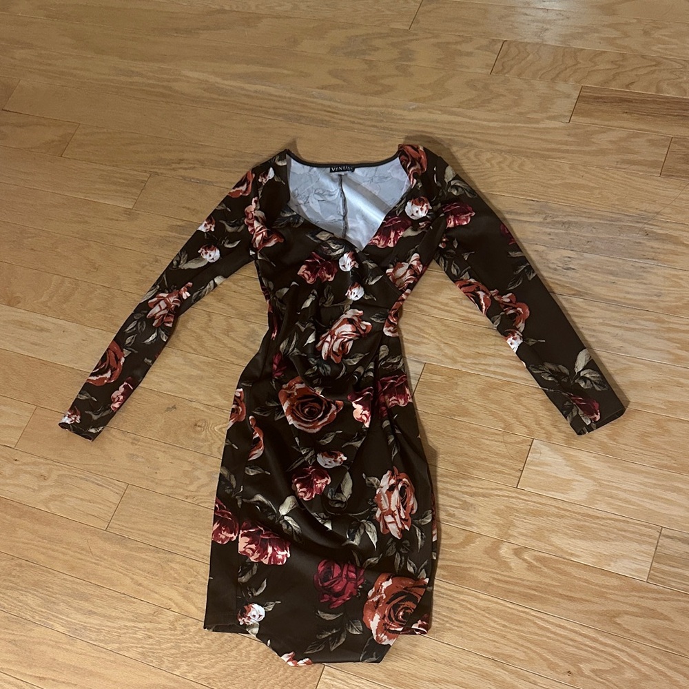 Venus Floral Long Sleeve Midi Dress - XS - Like New